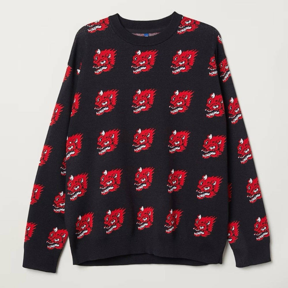 H&M Divided Men’s Black Sweater – Red Dragon Face Graphic – Size Medium EC